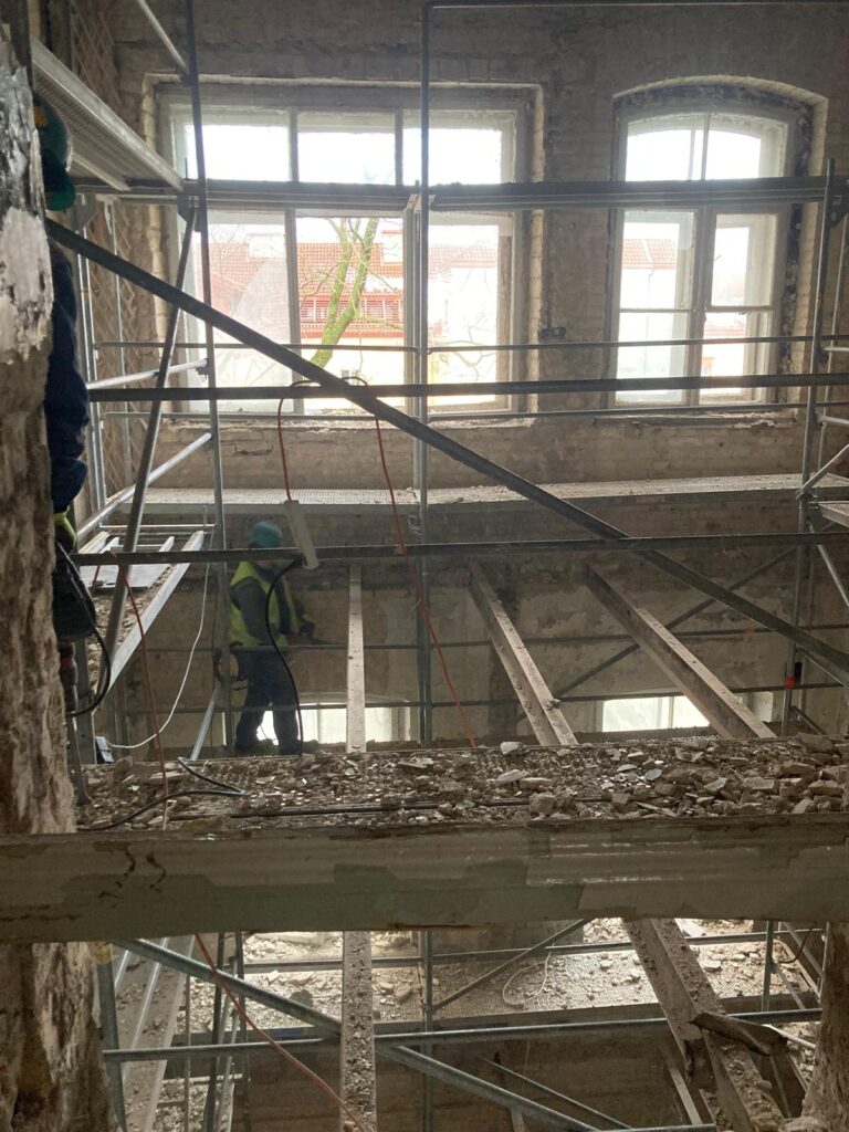 WhatsApp Image 2025 12 19 at 18.29.38